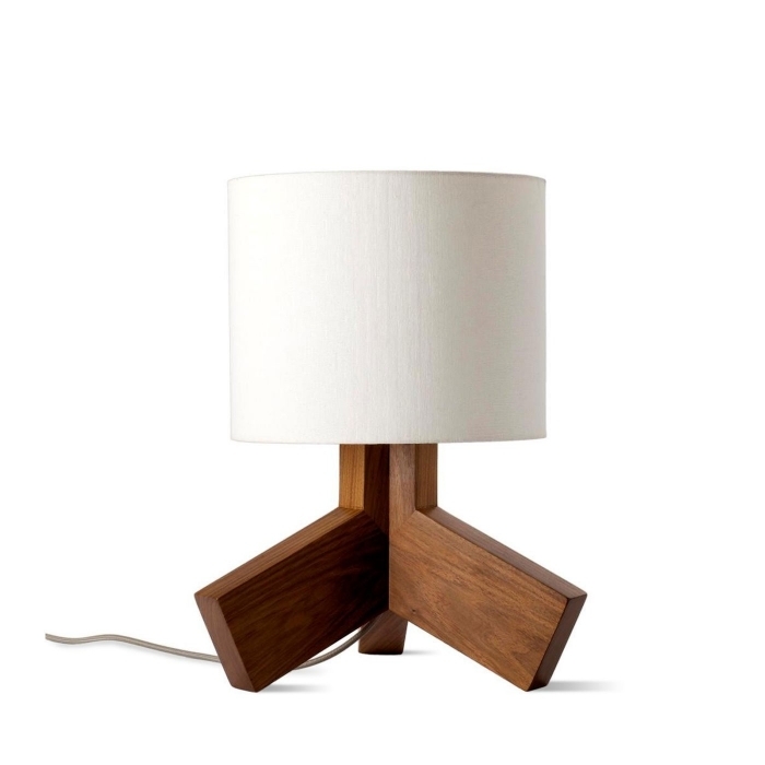 rook-designer-bord-lampa-fötter-cross-design-gjord av massiv valnöt