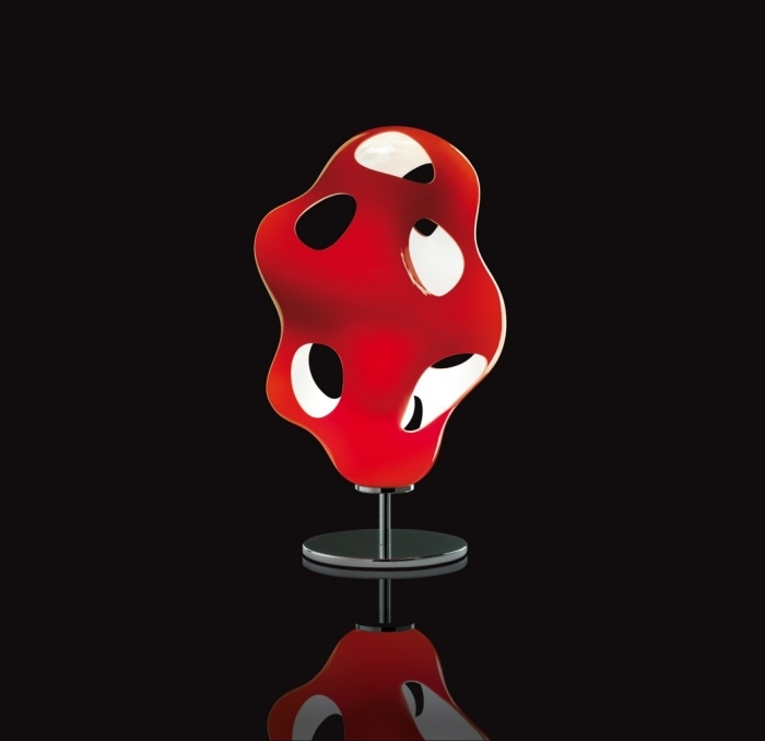 Kundalini-Bokka-bordslampa-dekorativa-stora-hål-spel av ljusröd-svart-vit-Karim-Rashid