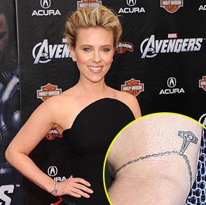 Scarlett Johanssonin tatuoinnit eri paikoissa