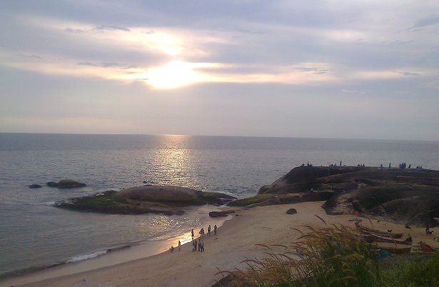 someshwar-temple-and-beach_mangalore-tourist-places