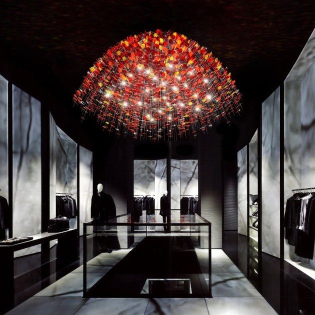 Twinks-eukalyptus-modellerad-ljus-installation-ljuskrona-kreativt-konstverk-dekorerar-vardagsrum