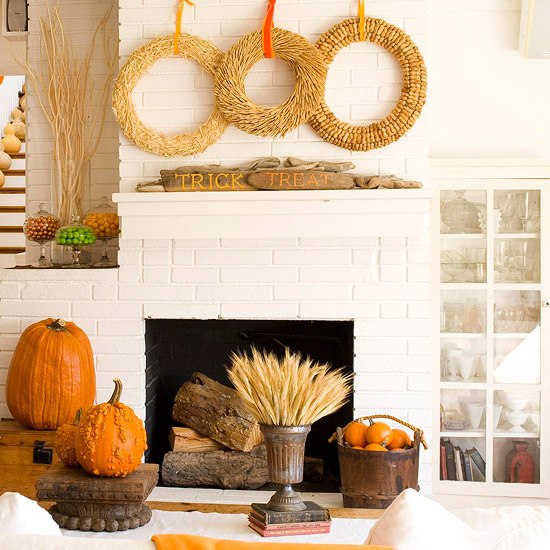 halloween harbst dekoration buntar av vete kransar mantelpiece