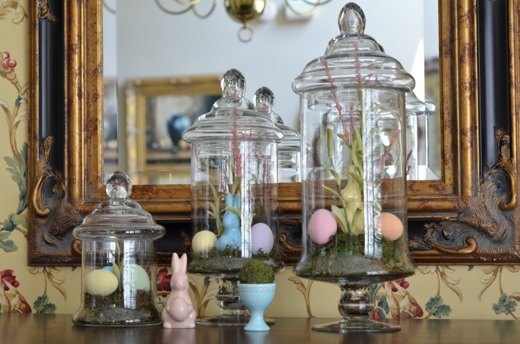 kreativ-påsk-dekoration-glas-klockburkar-glas-burkar-keramik-ägg-kaniner