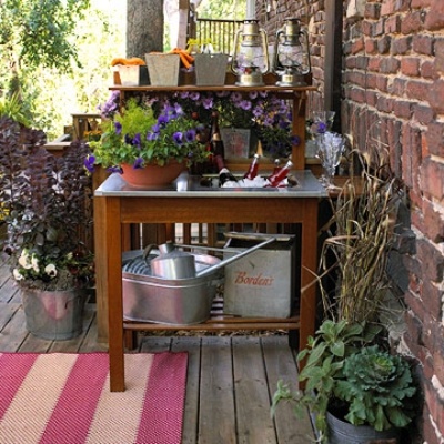 idéer för trädgårdsmöbler utomhus design ett serveringsbord