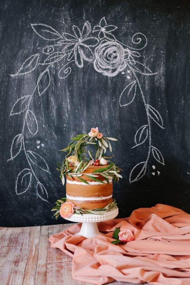 drömlik-bröllop-tårta-flera våningar-bröllop-fest-dekoration