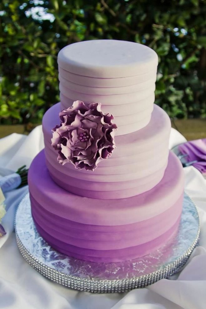 tornformad-bröllop-tårta-dröm-tårta-ombre-beläggning-färg