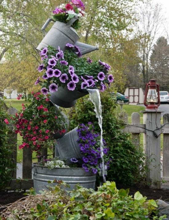 Moderna trädgårdskopor blomkrukor trädgård fontän