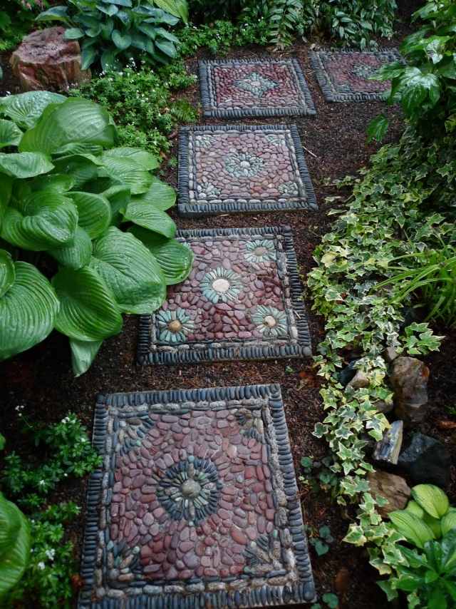 trädgårdsdesign stegstenar mosaikgrusväxter