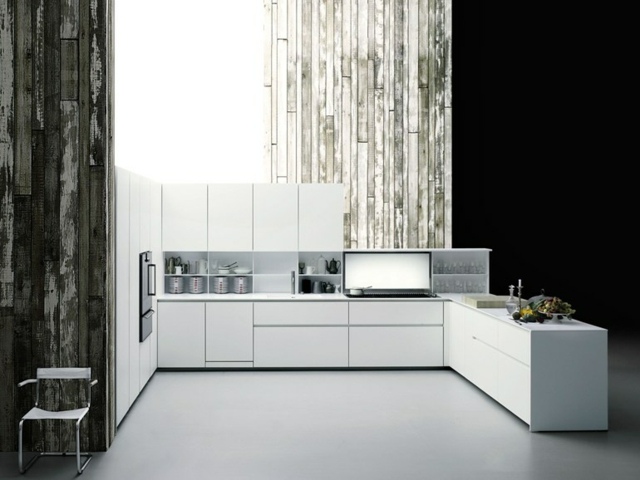 modernt kök vita fronter handlösa dörrar italiensk design modell Xila