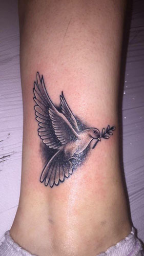 Kauniit kyyhkynen tatuointimallit 4