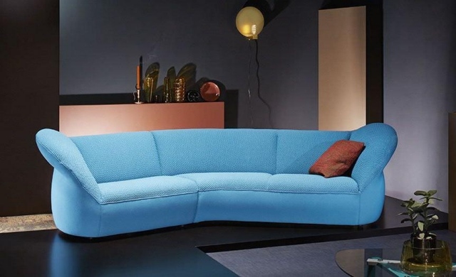 designer-stoppad-soffa-blå-GYNKO-JWulff-T-Muller