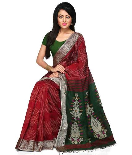 The Handloom Saree With Floral Designs