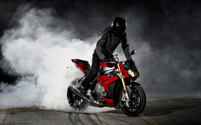 2014 BMW S 1000 R motorcykel ridupplevelser