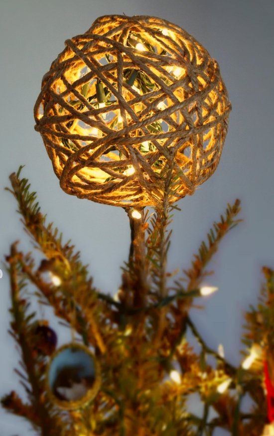 Hantverk idéer julgrans toppar jute garn boll fairy lampor