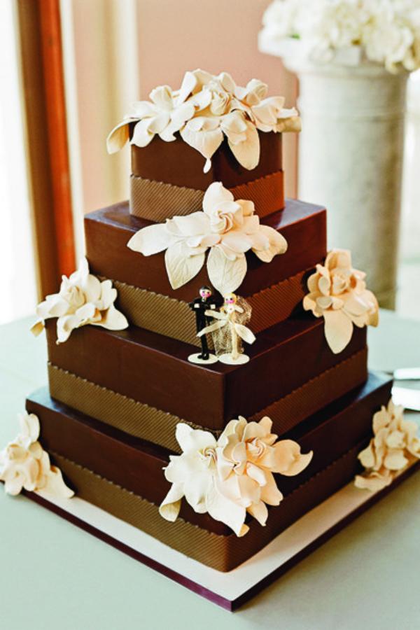 bröllop-tårta-brun-fyrkantig-höst-tema