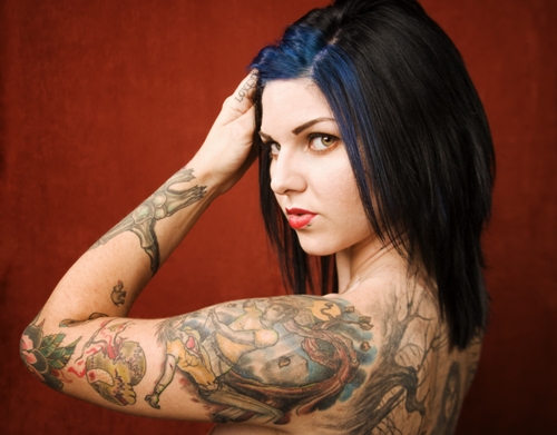 Monimutkaiset kehon tatuoinnit naisille