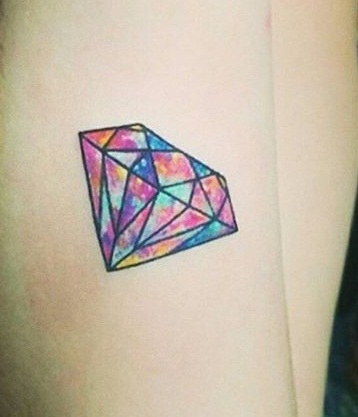 Πολύχρωμο τατουάζ με διαμάντια