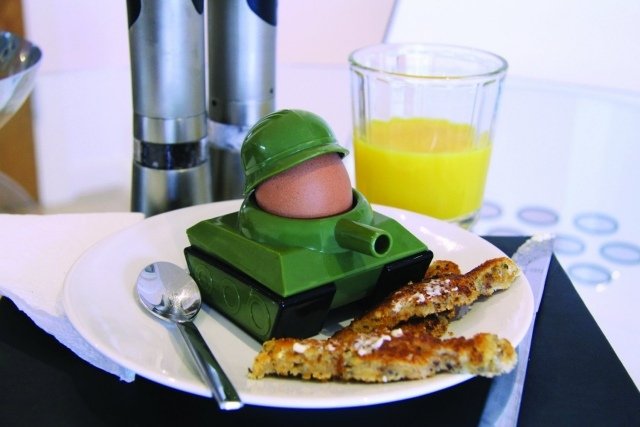 Eggsplode äggkopp tank grön barn glädjehjälm