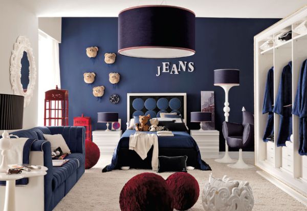 Lyxigt möblerat barnrum-för pojkar-tonåringar blå vägg