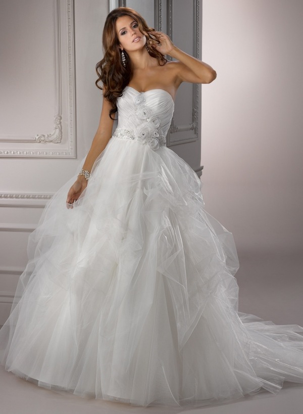organza chic bollklänning i tyllbyst
