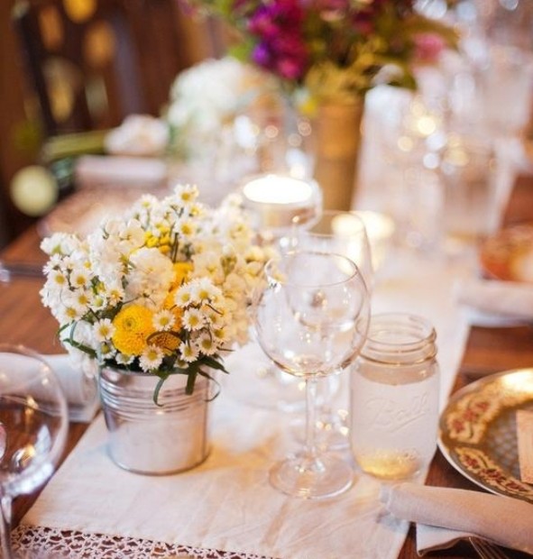 unika idéer-blommor-bröllop-gäst-bord