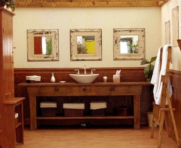 rustikt badrum trä fåfänga spegel ram schabby