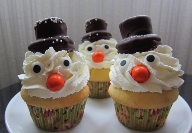 jul cupcakes snögubbe grädde hatt