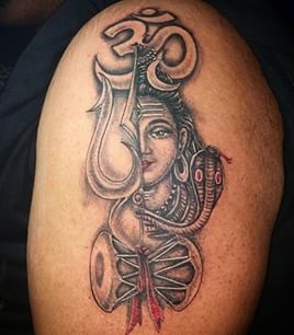 Om Shiva Tatuoinnilla
