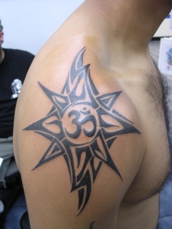 Om Tattoo Design Tähdellä