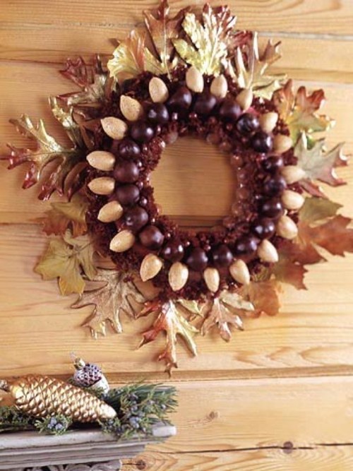 nötter höstlöv kreativa dekorationsidéer för dörrkransar på hösten