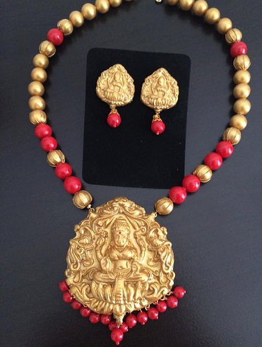 Κολιέ και σκουλαρίκια θεά Lakshmi