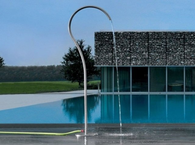 design trädgård dusch rostfritt stål minimalistisk Marco De Luca frågesport