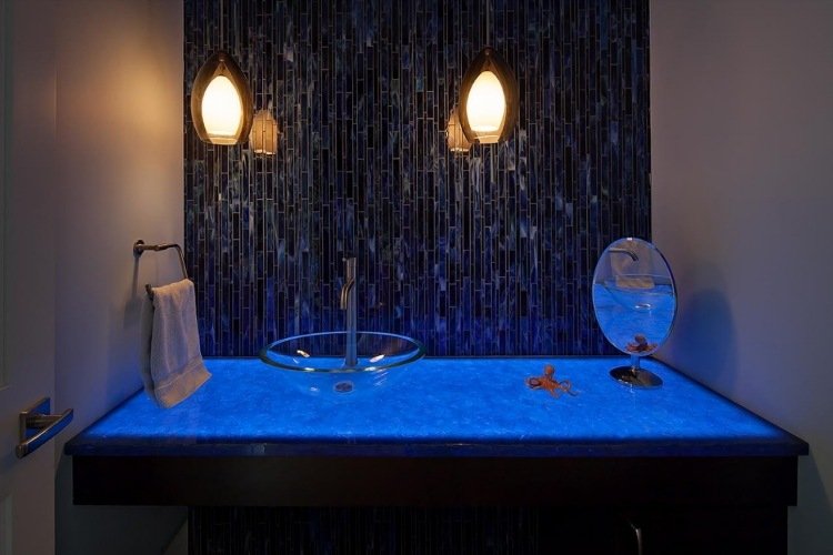 Bänkskiva-kök-badrum-effekt-belysning-led-diskbänk-glas