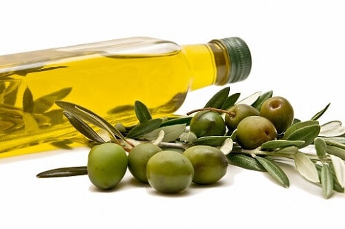 Oliiviöljy voi estää vuoteen kastelun