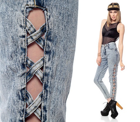 Cut Out Skinny Fit Jeans