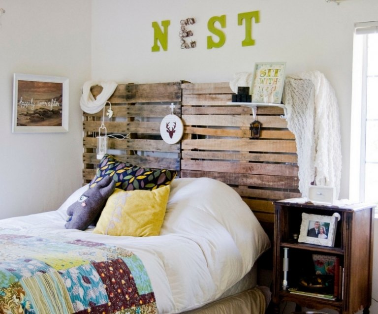 träpall säng dekoration sänggavel idé möbeldesign DIY