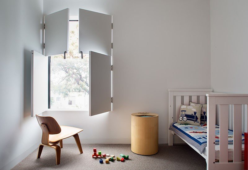 interiör och designidéer fönster sekretess skärmluckor barnrum säng stol