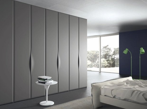 designerskåp hanterar grå sovrumsdesign med färg
