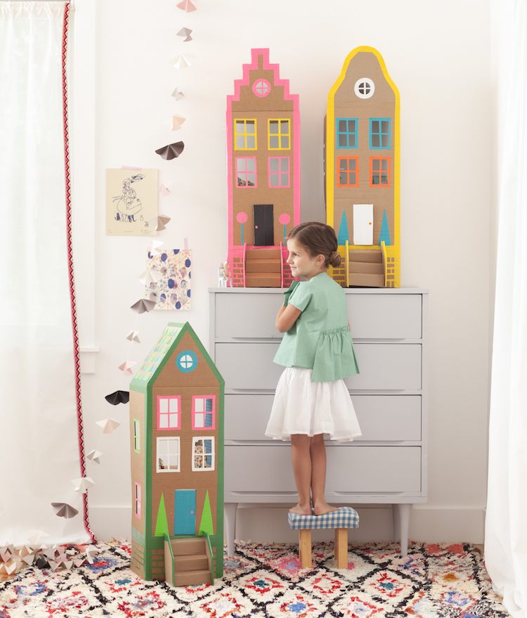 washi-tejp-idéer-diy-projekt-dockhus-kartong-dekorera