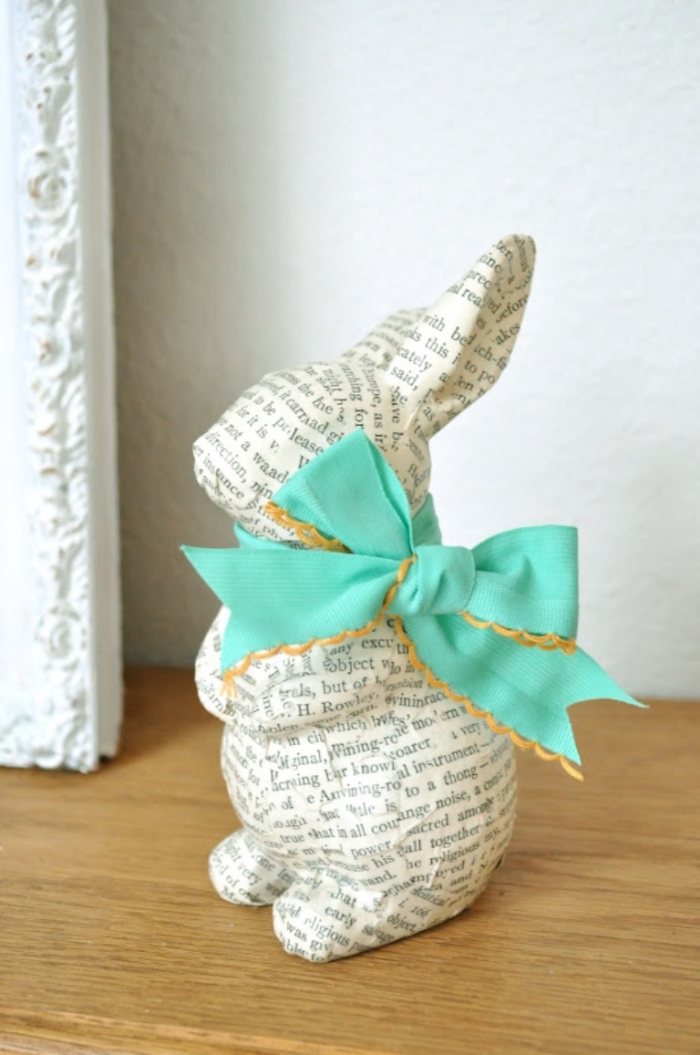 Hantverk-idéer-för-påsk-kartong-gör-kanin-figur-med-rosett-mintgrönt