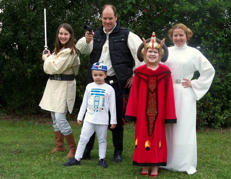 Karnevalsidéer och karnevalskostymer star-wars-figurer