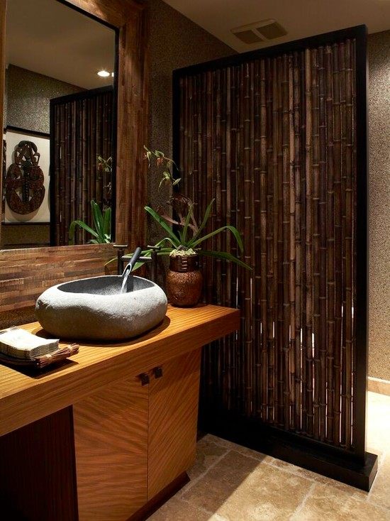 bambu stolpar dekoration badrum sten handfat spegel