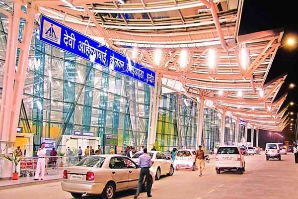 Devi Ahilya Bai Holkarin lentokenttä