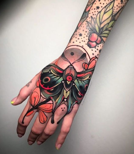 Τα καλύτερα σχέδια τατουάζ χεριών