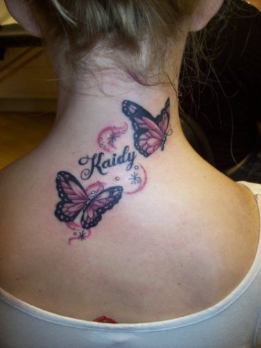 Τατουάζ Όνομα λαιμού πεταλούδας