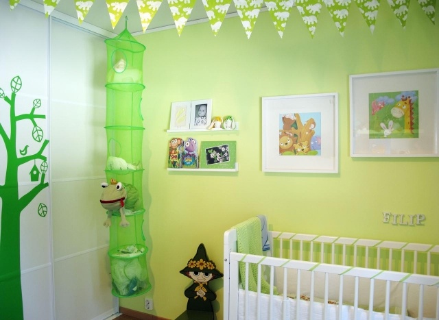 väggfärger idéer för barnrummet-pojke-äpple-grönt-vitt-möbler