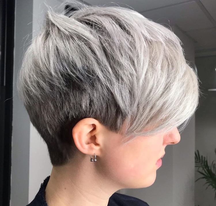 grå hårfärg kort hår