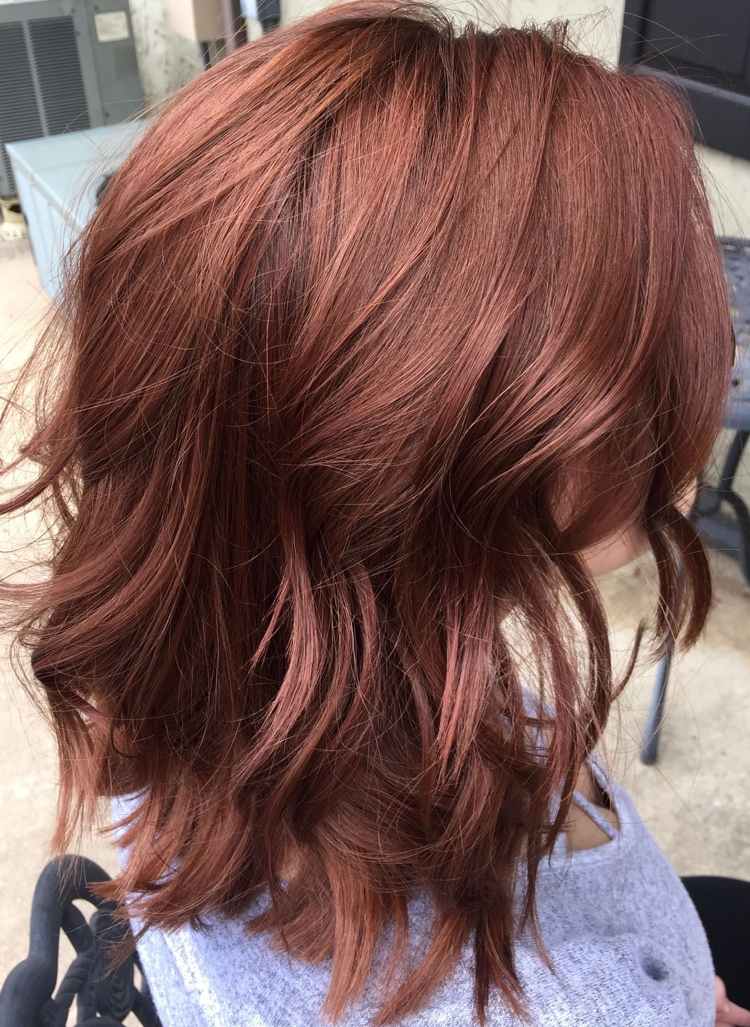 rödbrun trend hårfärg mellan rött och brunt