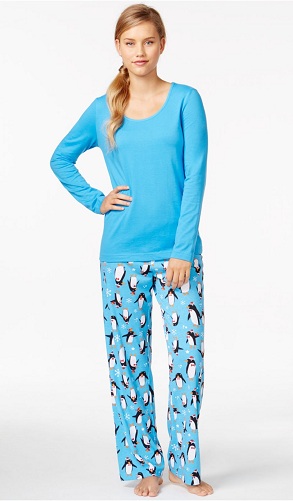 Täyshihaiset siniset pyjamasetit