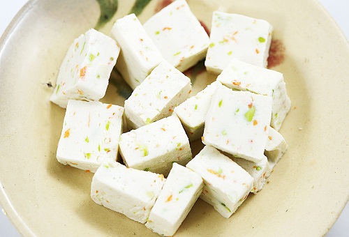 Tofu- ja hunaja -kasvonaamio
